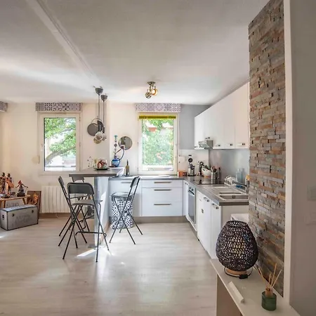 64 M2 Bright Well Decorated With Wifi * Villeurbanne